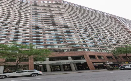 storage-googleapis-images-17901751288-storage.googleapis.com_fgr-prod-public_connect_listings_158842_images_17595097476-2020_7_23_211_E_Ohio_Unit_618_MLS_ONLY_2.jpgthumbnail