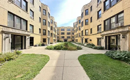 urbanabodes-photos-33259-A.jpgthumbnail