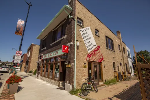 Euro Echo cafe sidewalk with bikes and flowers in Skokie, Illinois