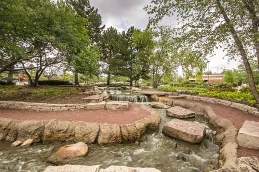 fountain at mall in Schaumburg, Illinois