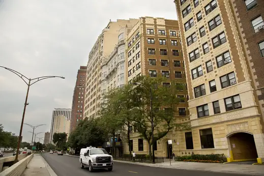 Inner Lake Shore Drive apartment buildings in Lakeview Chicago