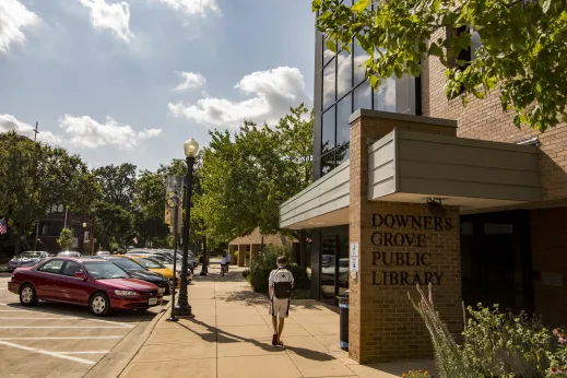 Kid_walking_public_library_cars_bikers _Downers_grove-gallery(10)