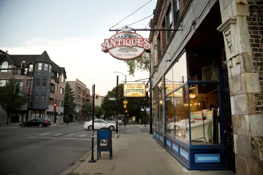 Lazy Dog Antiques store sign in Hamlin Park Chicago