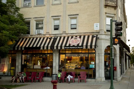 Lickity Split frozen custard and sweets shop with outdoor seating in West Ridge Chicago