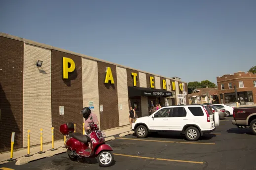 Paternos Pizza Italian Restaurant entrance and parking lot in Jefferson Park Chicago