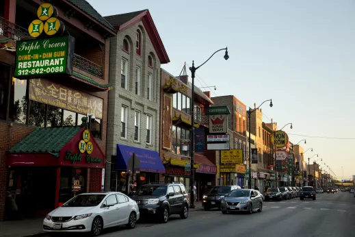 Restaurants and businesses with signs on S Wentworth Ave in Chinatown