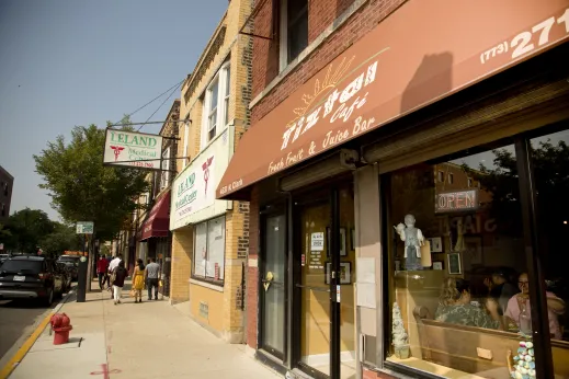 Tistal Cafe restaurant sign and entrance on N Clark St in Sheridan Park