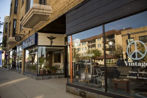 Vintage furniture store and front entrance on N Northwest Hwy in Norwood Park