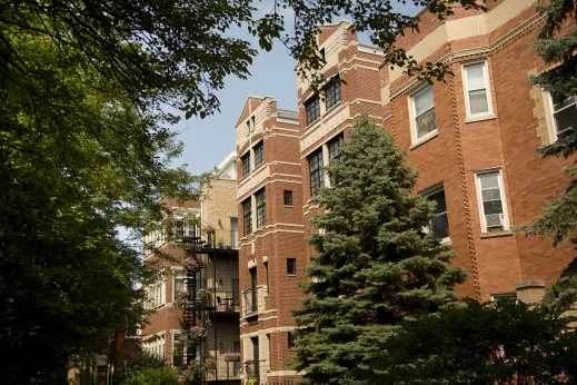 Brick apartment buildings in Sheridan Park Chicago