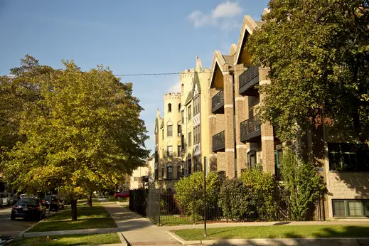 Front lawns and sidewalks outside of apartments in Old Irving Park Chicago