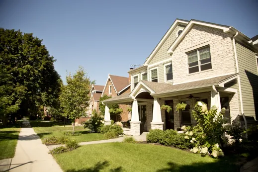 Large single family home with covered front porch in Edison Park