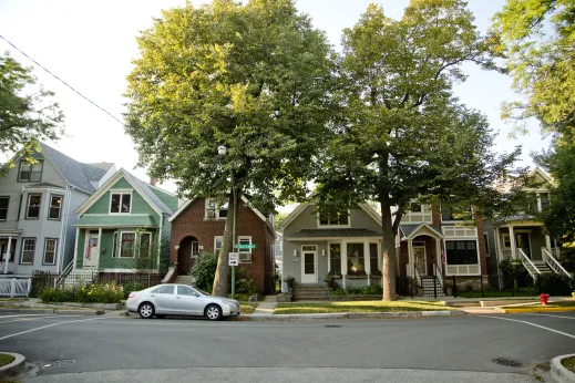 Single family homes on West Belle Plaine Avenue in North Center Chicago