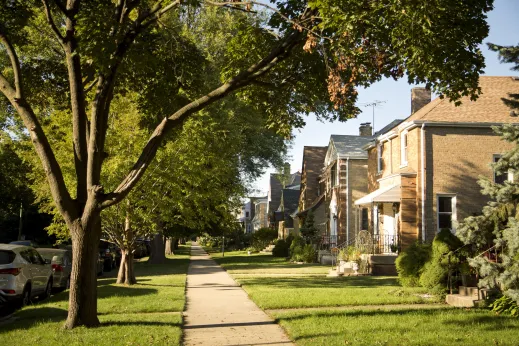 Single family homes and sidewalk in Chicago's Norwood Park neighborhood