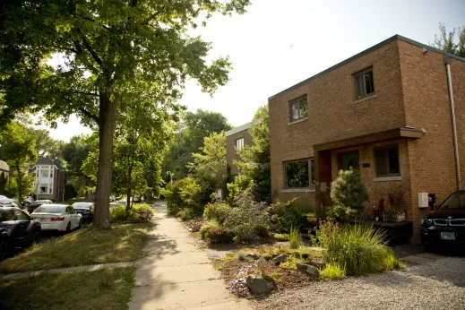 Two flat apartments in Budlong Woods Chicago