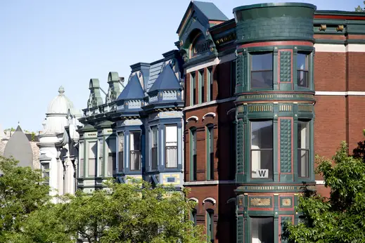 Vintage apartment building facades in Lincoln Park Chicago