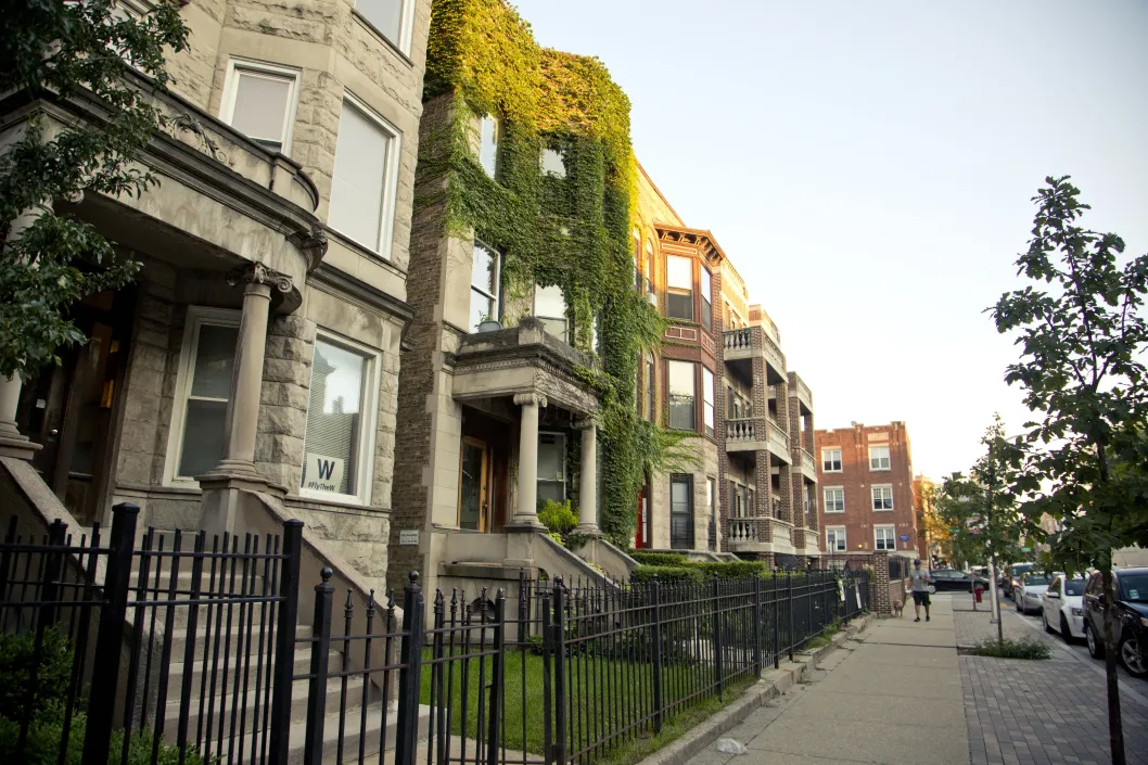 Apartment buildings and front yards in Wrigleyville Chicago