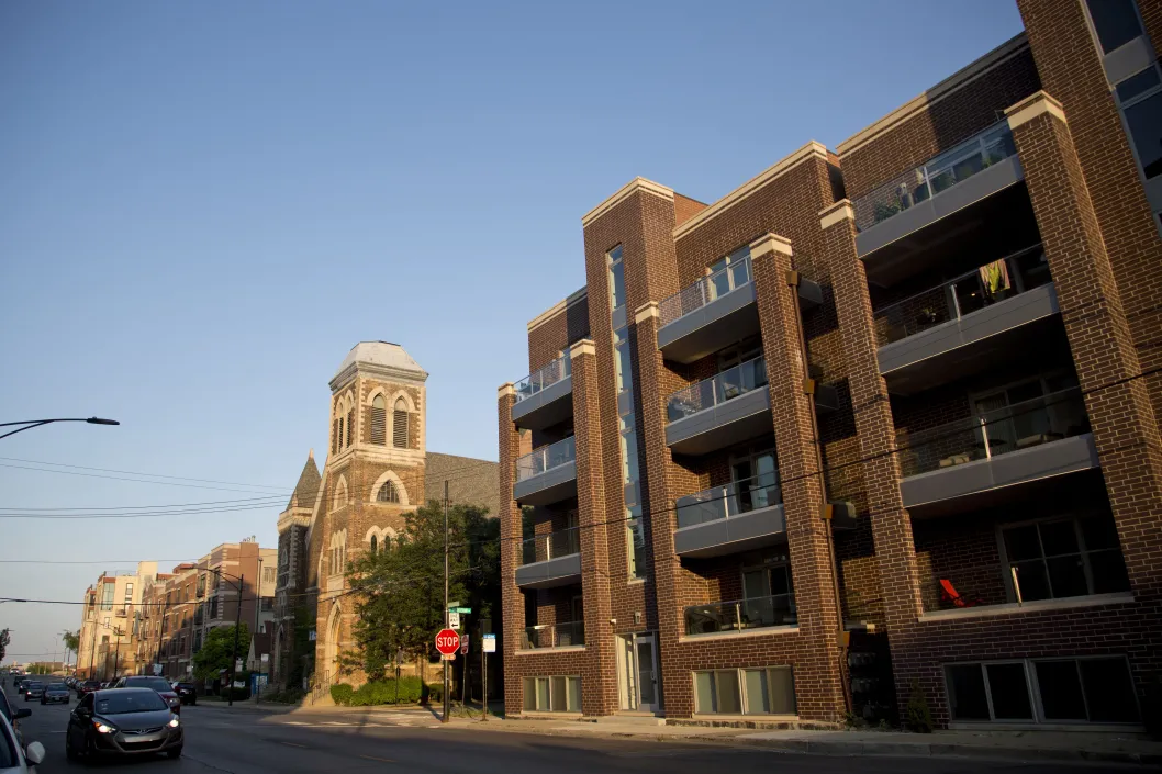 Condo building exterior in Avondale Chicago