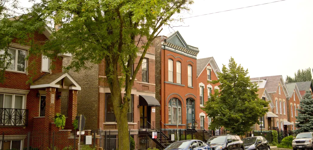 three_bedroom_apartments_for_rent_in_east_village_chicago
