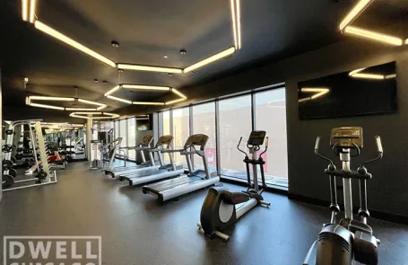 1 Bedroom West Loop Apartment