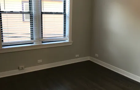 2 Bedroom Ravenswood Apartment