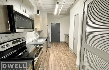 1 Bedroom Lakeview Apartment