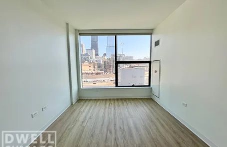2 Bedroom West Loop Apartment