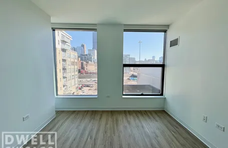 2 Bedroom West Loop Apartment