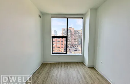 2 Bedroom West Loop Apartment