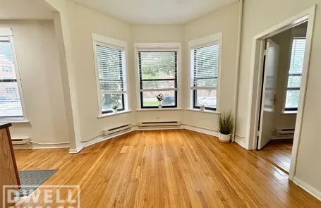 1 Bedroom Wrigleyville Apartment
