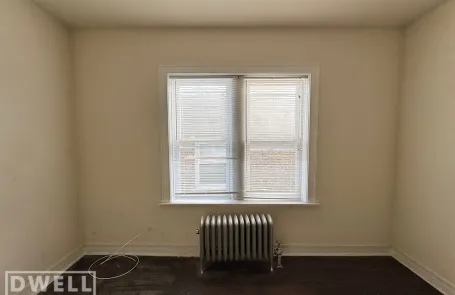 Studio Rogers Park Apartment