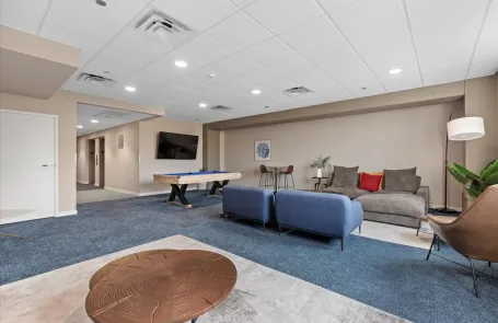 2 Bedroom Ravenswood Apartment