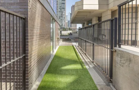 Studio Lakeshore East Apartment