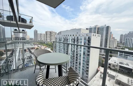 1 Bedroom Old Town Apartment