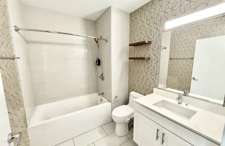 2 Bedroom Ravenswood Apartment