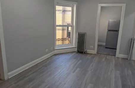 Studio Sheridan Park Apartment