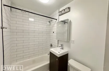 1 Bedroom Edgewater Apartment
