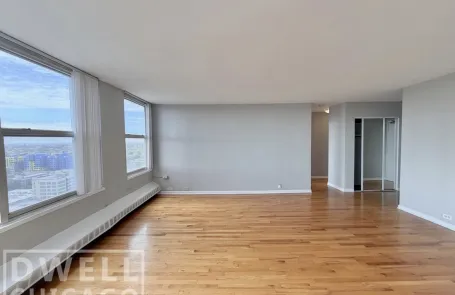 1 Bedroom Edgewater Apartment