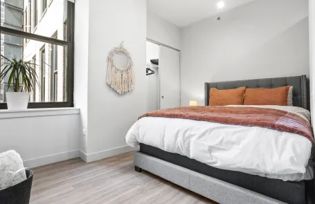 1 Bedroom Chicago Loop Apartment