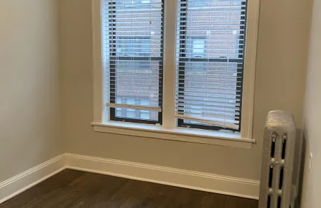 2 Bedroom Rogers Park Apartment