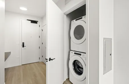 Studio West Loop Apartment