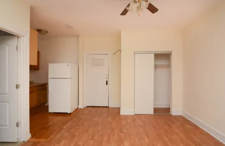 Studio Ravenswood Apartment
