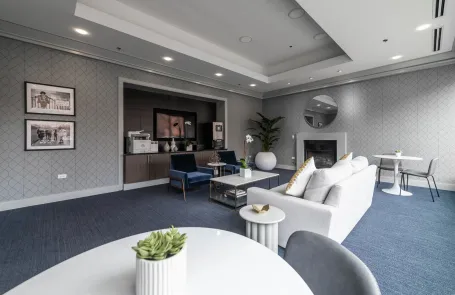 1 Bedroom Old Town Apartment