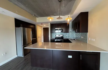 2 Bedroom Rogers Park Apartment