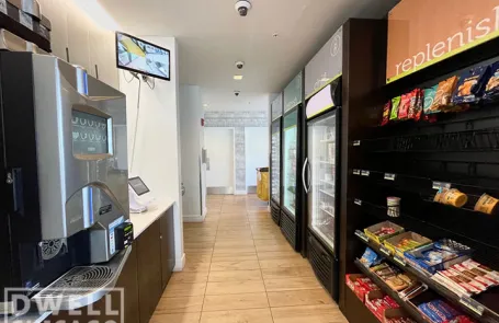 1 Bedroom West Loop Apartment