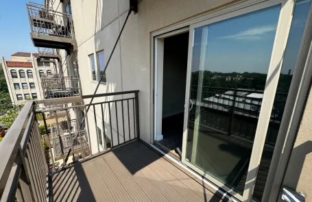 2 Bedroom Rogers Park Apartment