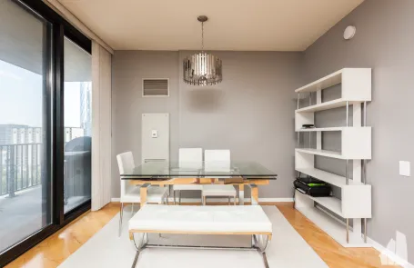 2 Bedroom West Loop Apartment