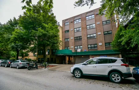 1 Bedroom Lincoln Park Condo