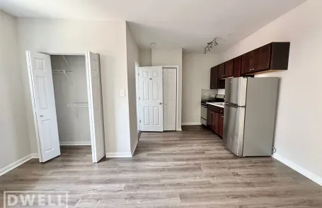 Studio Humboldt Park Apartment