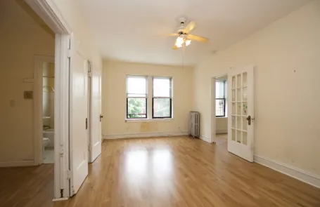 Studio Ravenswood Apartment