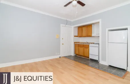 Studio Sheridan Park Apartment